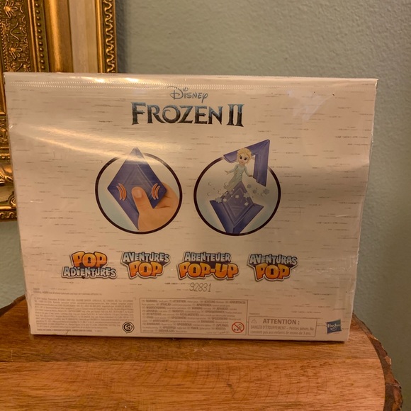 NWT Frozen 2 bundle 8 pc. & Anna and Elsa dolls - Picture 7 of 12